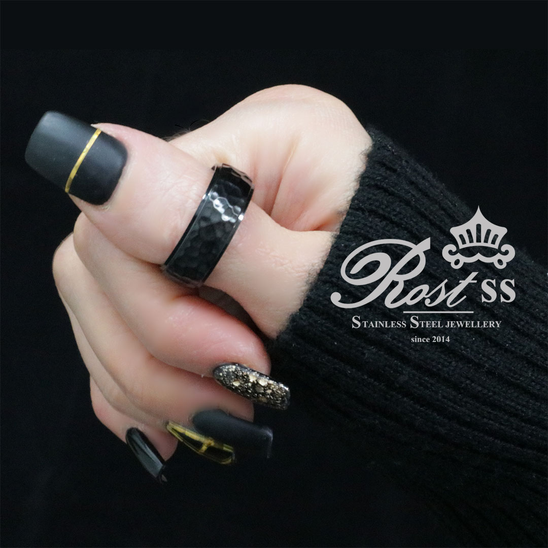 Womens ring cut ring